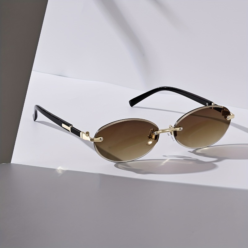 Sexy Small Oval Punk Sunglasse - Street Fashion Glasses 评论和价格