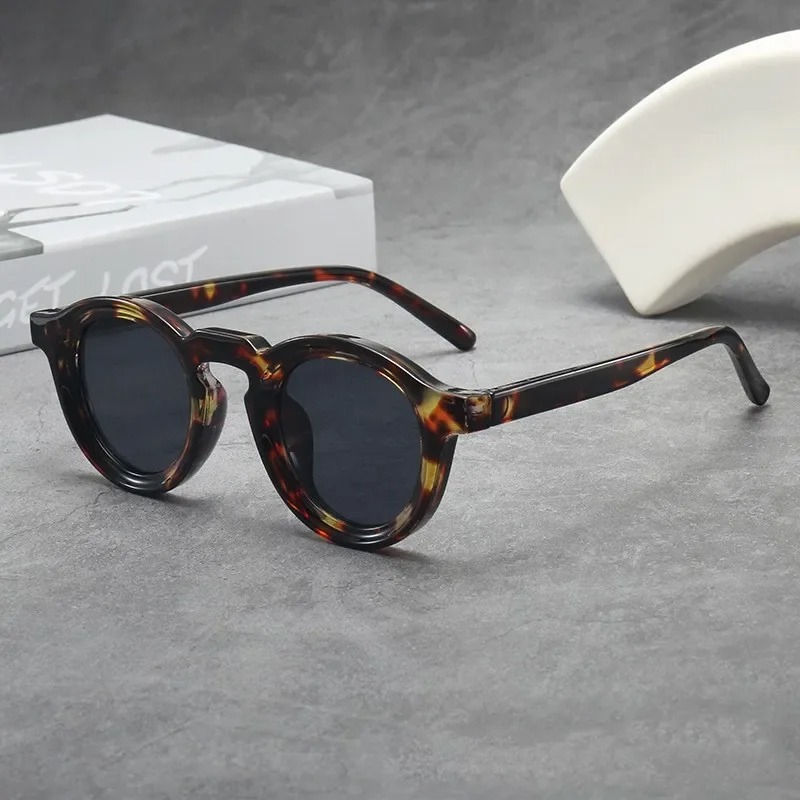 High Quality Round Sunglasses  - Street Fashion Glasses 评论和价格